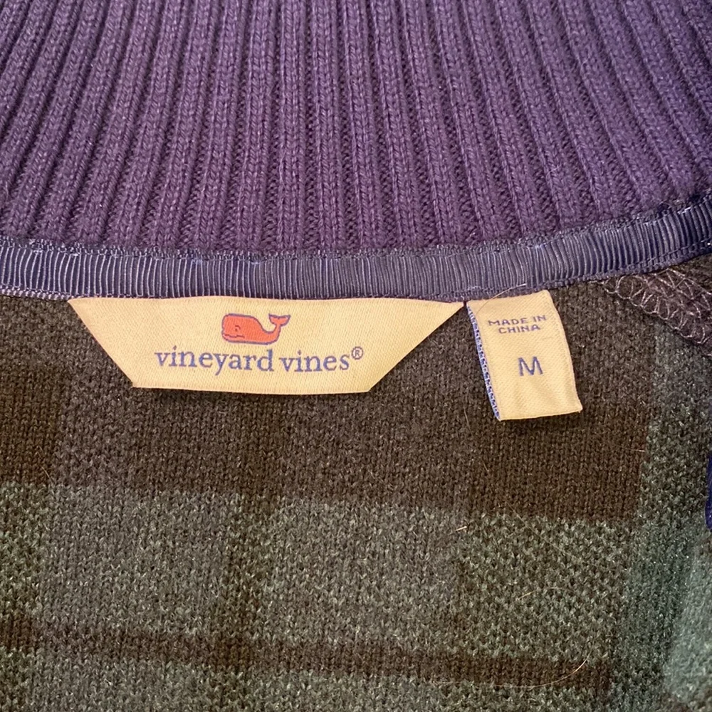 Vineyard Vines Black Watch Fleece 1/4 Zip - Picture 3 of 8